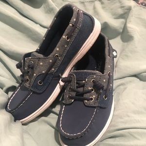 Youth Girls Sperry size 2.5